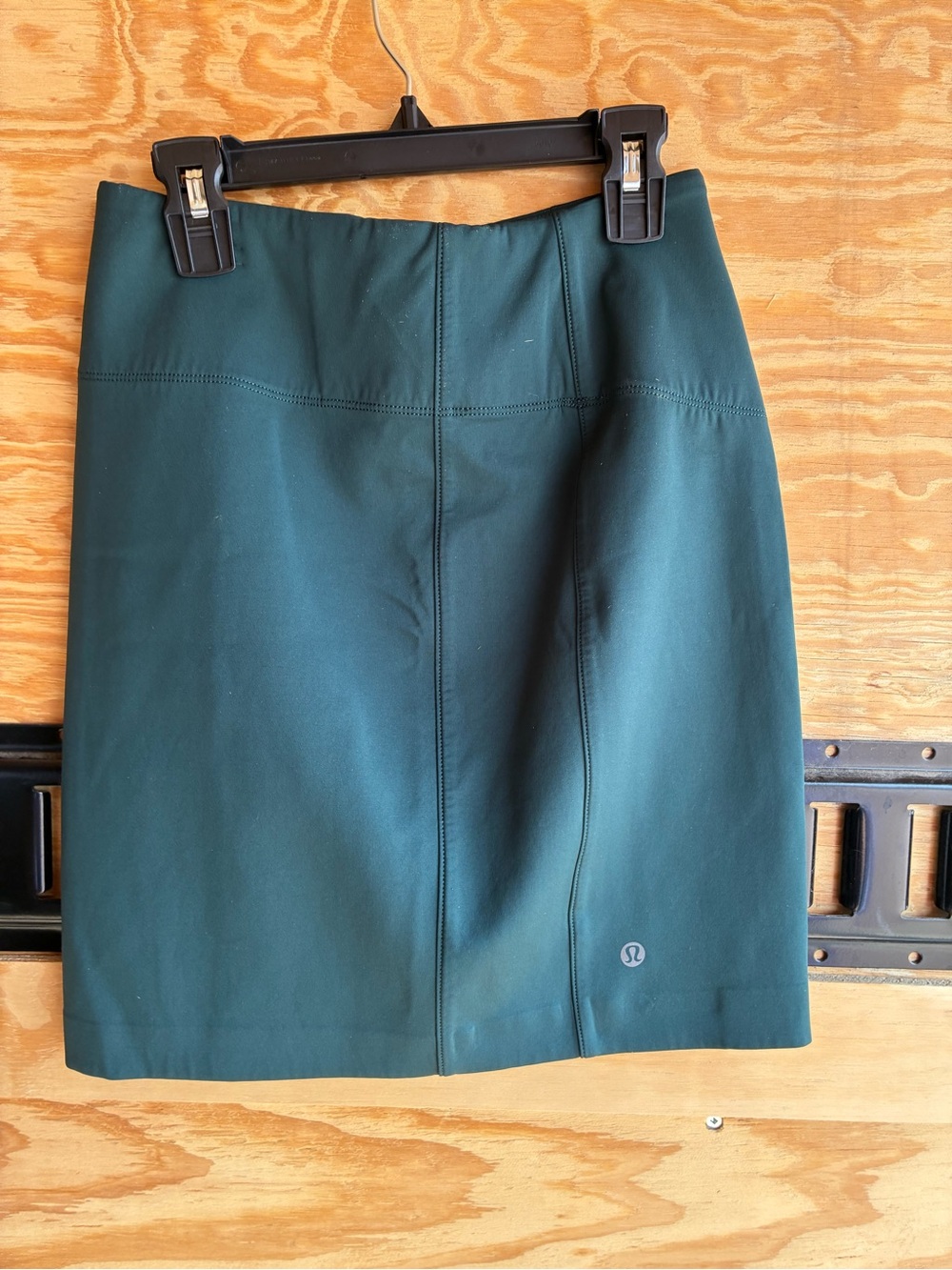 LULULEMON &go Cityfarer Skirt in Dark Fuel Forest Green Size 4 - Picture 7 of 9